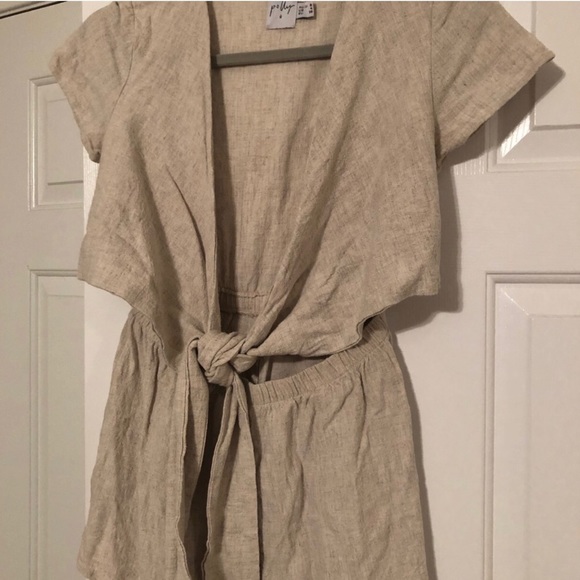 NWOT PRINCESS POLLY TIE ROMPER - Picture 4 of 4